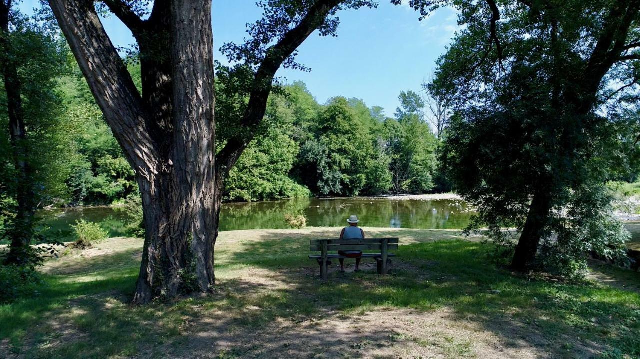 Camping Le Chassezac Sampzon Exteriör bild